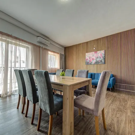 Seaview 4bd & Penthouse With Jacuzzi
