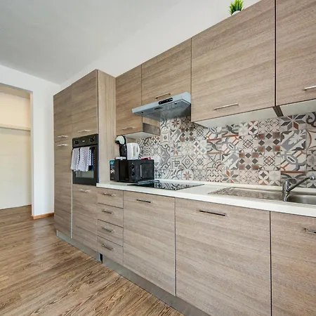Seaview 4bd & Penthouse With Jacuzzi * Слима
