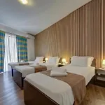 Seaview 4bd & Penthouse With Jacuzzi Apartment