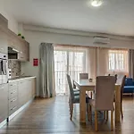 Seaview 4bd & Penthouse With Jacuzzi Sliema