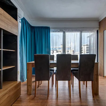 Seaview 4bd & Penthouse With Jacuzzi